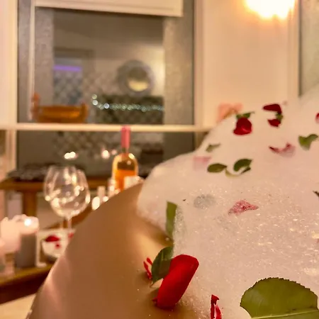 Saints & Sinners Romantic Jacuzzi Villa