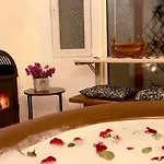 Villa Saints & Sinners Romantic Jacuzzi *