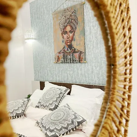 Saints & Sinners Romantic Jacuzzi Villa