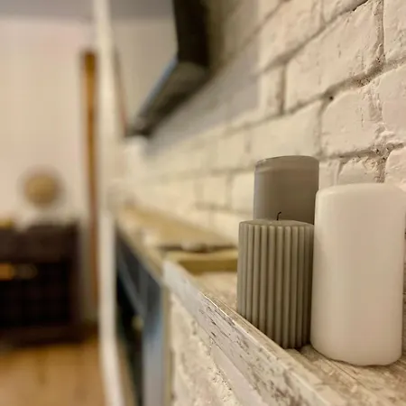 Saints & Sinners Romantic Jacuzzi Villa Bucharest