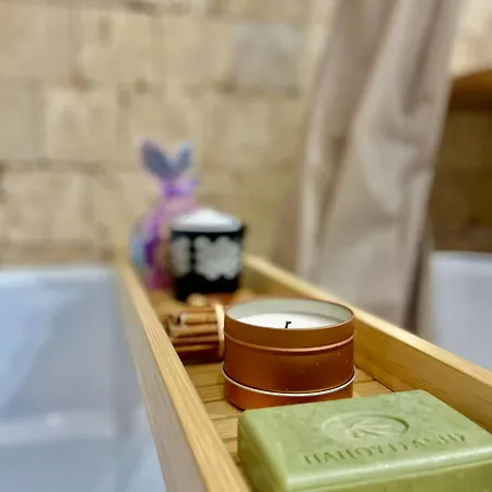 Saints & Sinners Romantic Jacuzzi Villa