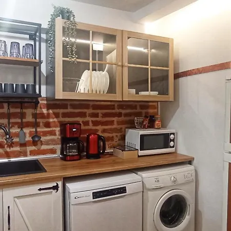 Vilă Saints & Sinners Romantic Jacuzzi *