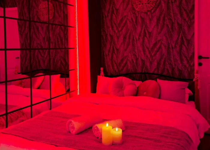 Villa Saints & Sinners Romantic Jacuzzi *