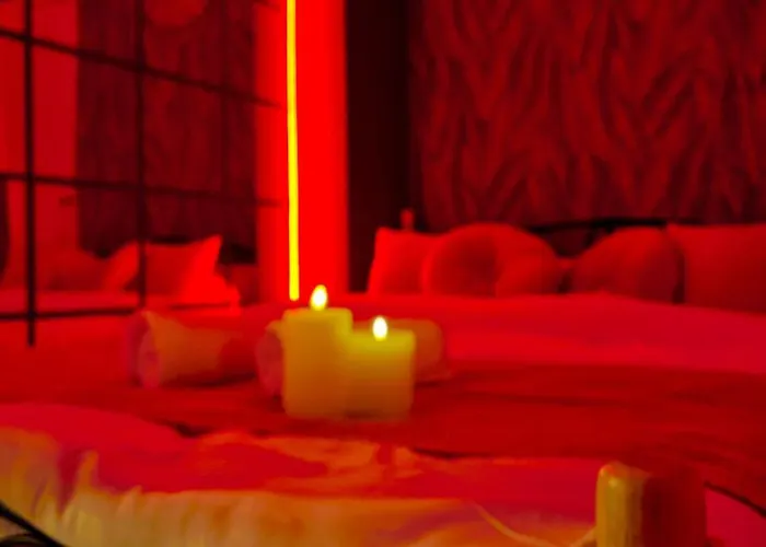 Saints & Sinners Romantic Jacuzzi *