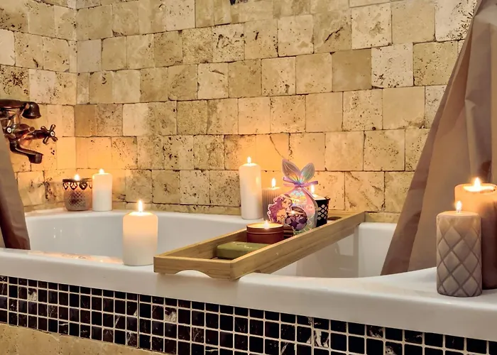 Saints & Sinners Romantic Jacuzzi Villa