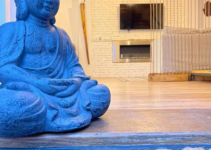 Saints & Sinners Romantic Jacuzzi *