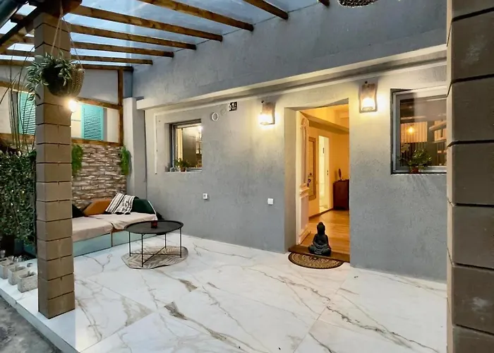 Villa Saints & Sinners Romantic Jacuzzi *