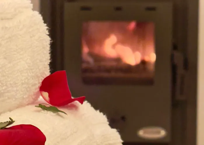 Saints & Sinners Romantic Jacuzzi Villa