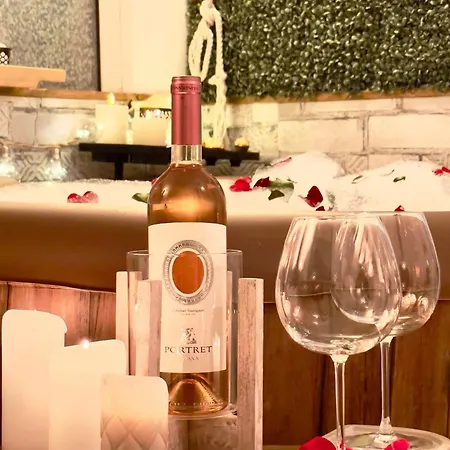 Vilă Saints & Sinners Romantic Jacuzzi